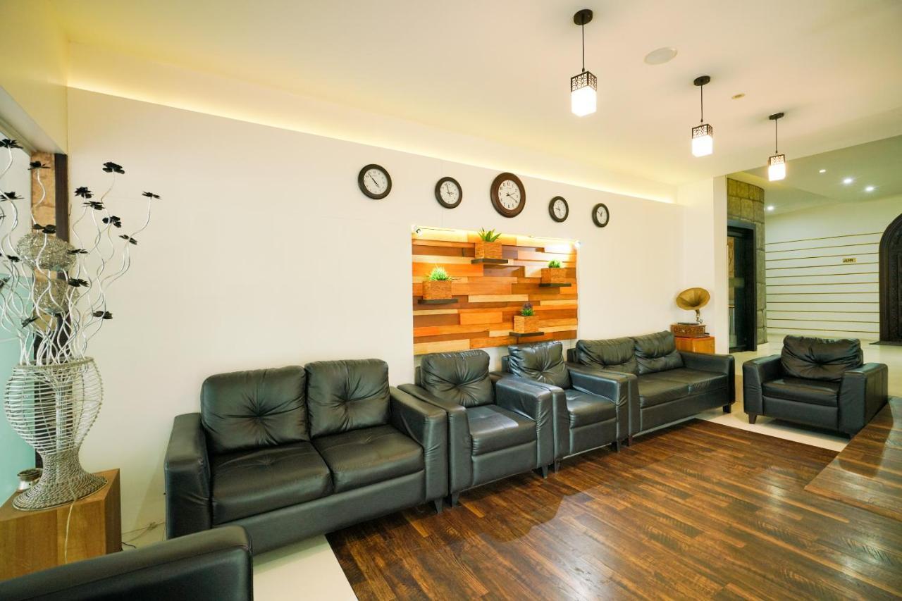 Oyo 1684 Hotel Malabar Inn Kozhikode Luaran gambar