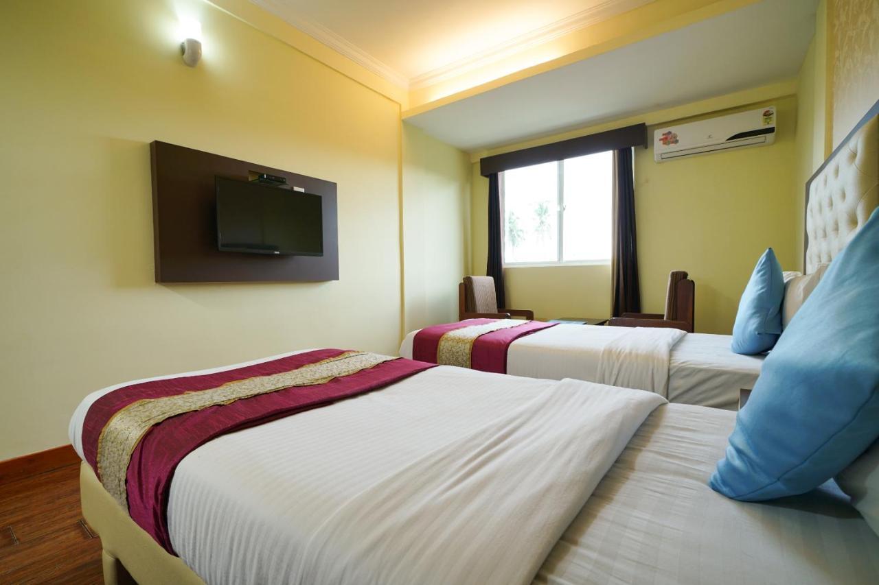 Oyo 1684 Hotel Malabar Inn Kozhikode Luaran gambar