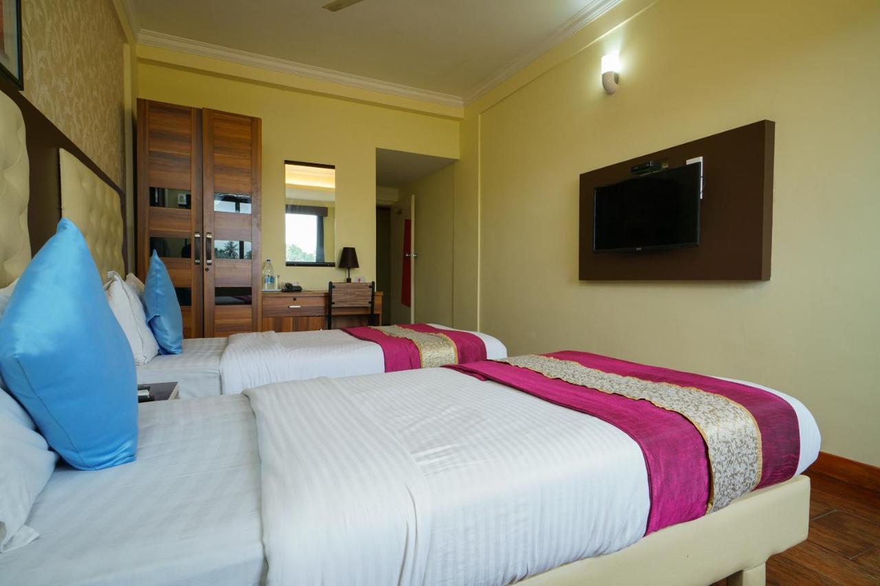 Oyo 1684 Hotel Malabar Inn Kozhikode Luaran gambar