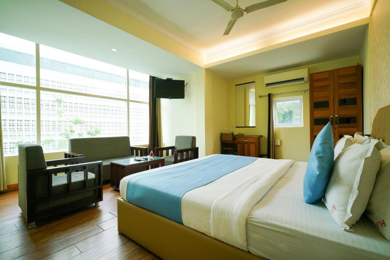 Oyo 1684 Hotel Malabar Inn Kozhikode Luaran gambar