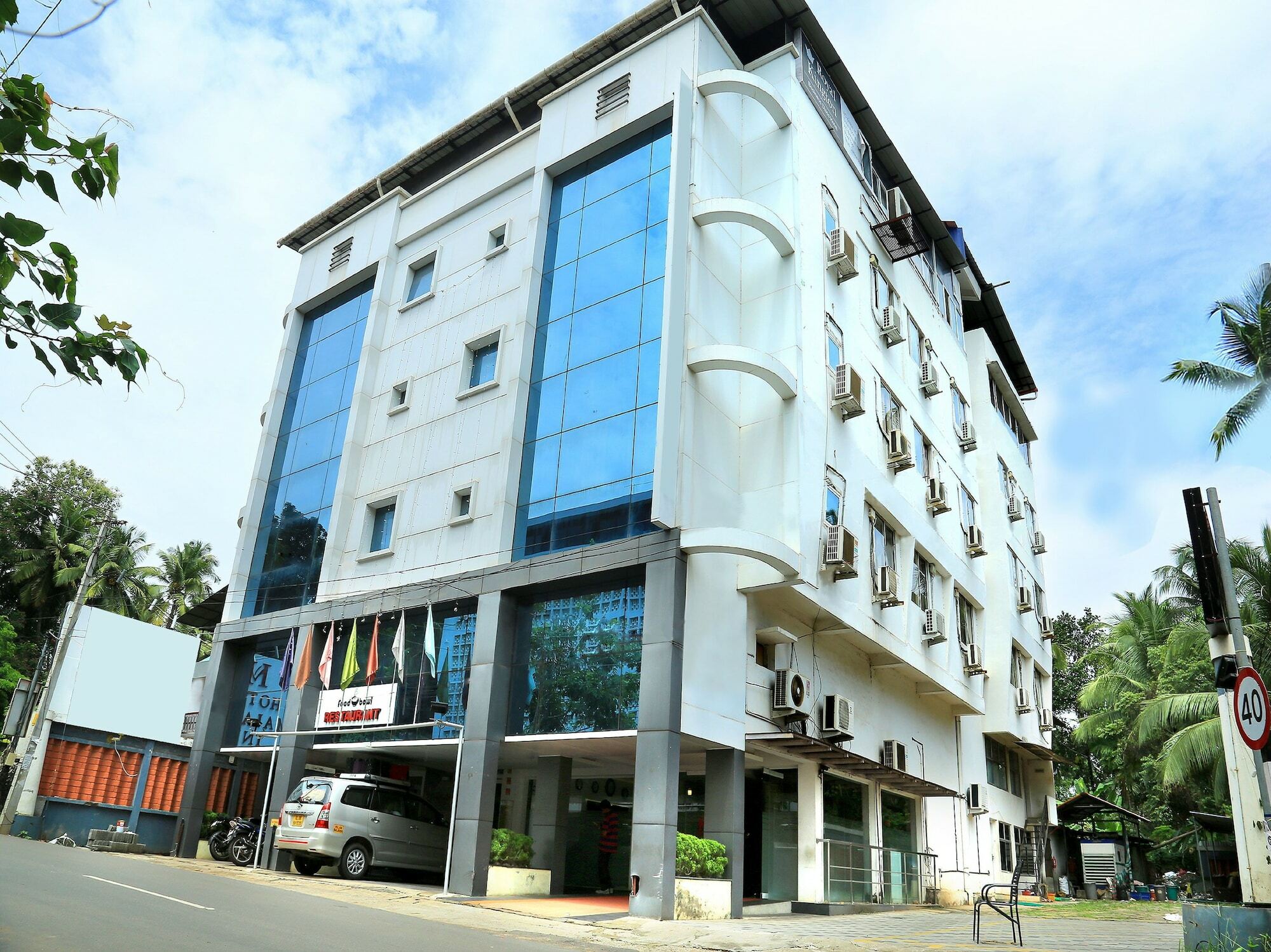 Oyo 1684 Hotel Malabar Inn Kozhikode Luaran gambar